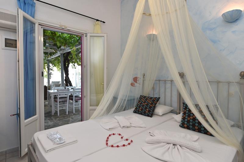 Aphrodite Boutique Hotel Alikí Екстериор снимка