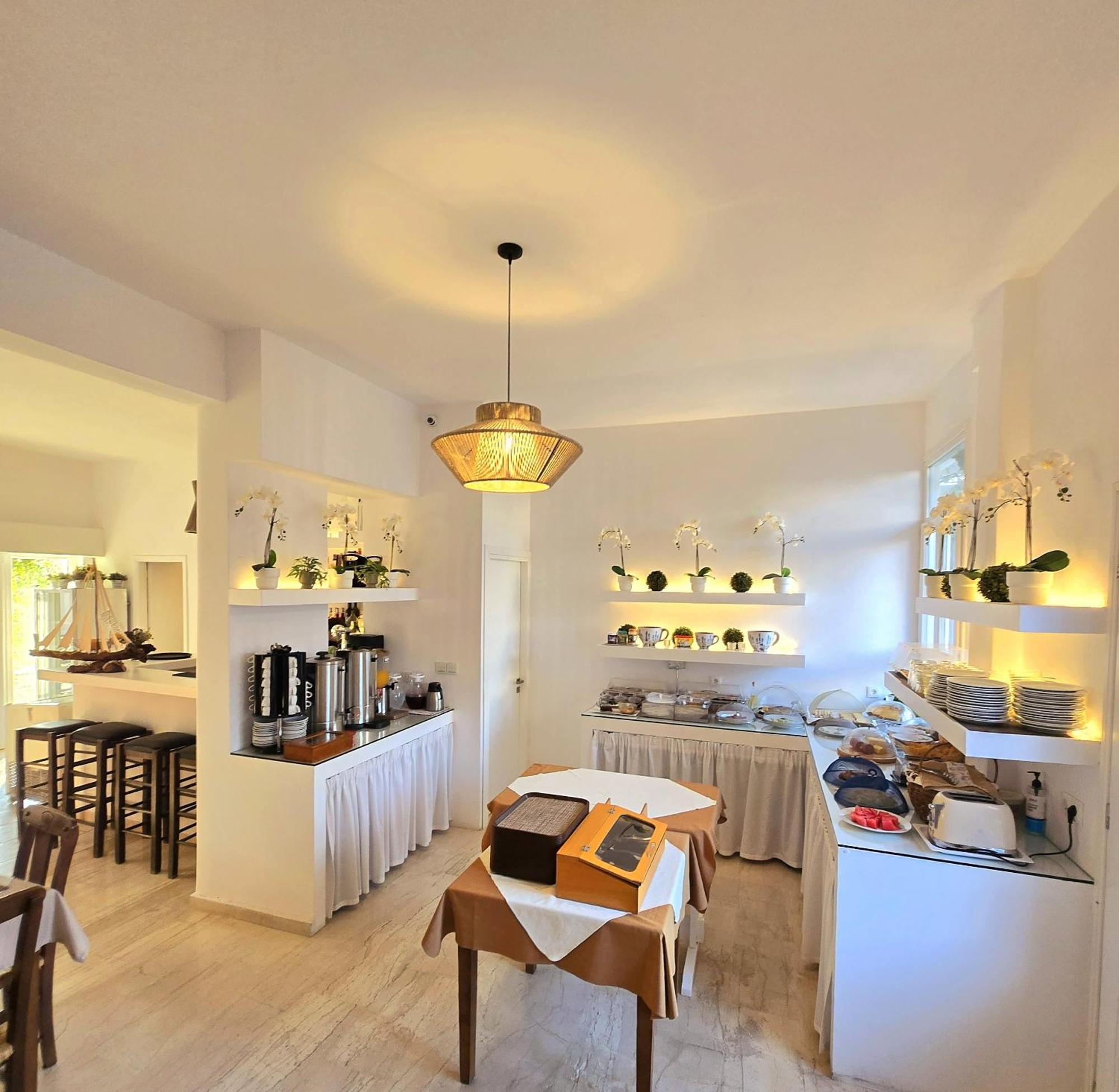 Aphrodite Boutique Hotel Alikí Екстериор снимка