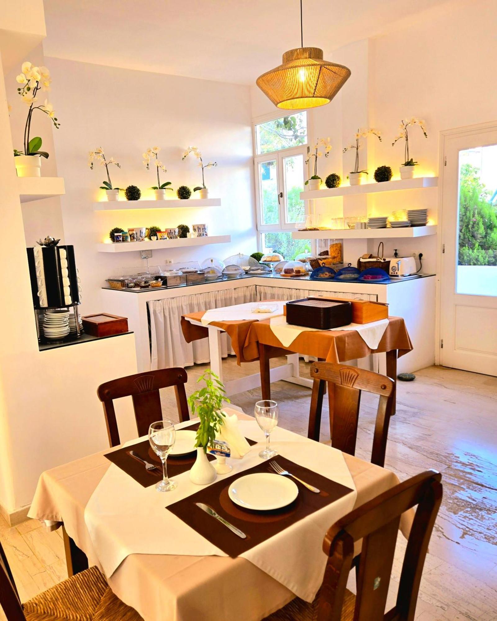 Aphrodite Boutique Hotel Alikí Екстериор снимка
