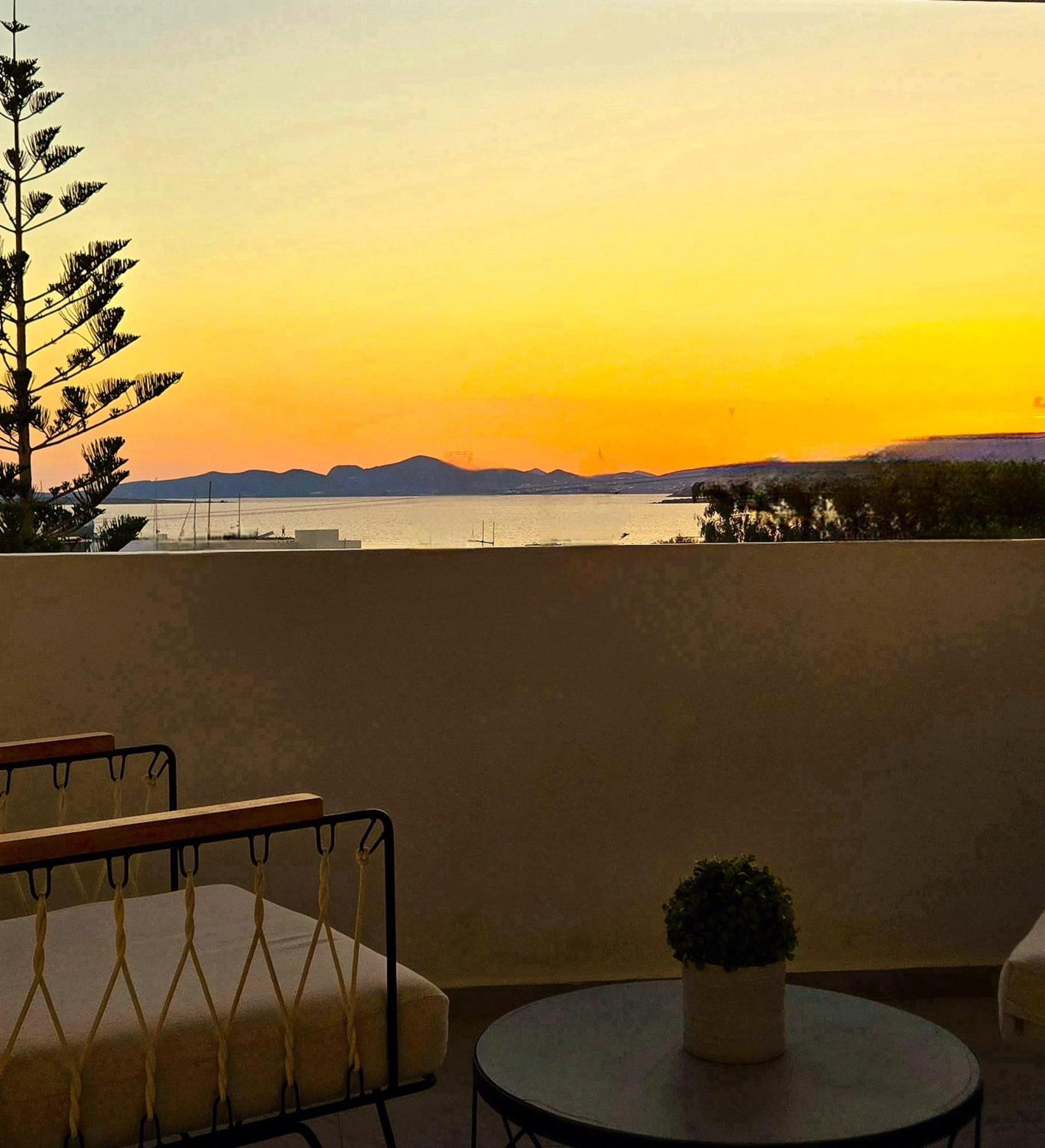Aphrodite Boutique Hotel Alikí Екстериор снимка